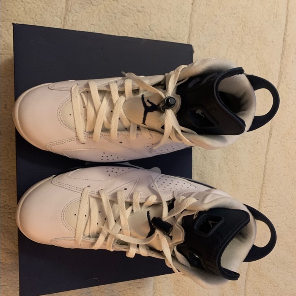 Air jordan 6 midnight navy size 10.5